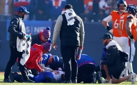 Dorian Williams, Marvin Mims Injured During Opening Kickoff: Latest Updates