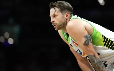 Phoenix Loses Superstar Ahead of Sunday Blockbuster