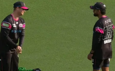 Smith’s Bold Message to Babar Sparks Dressing Room Drama