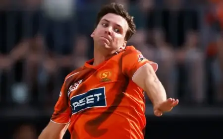 Scorchers Fast Bowler Aims to Break 150km/h Speed Barrier