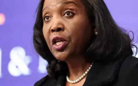 Supreme Court Examines Trump’s Economic Influence in Fed’s Lisa Cook Case