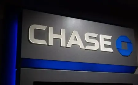 Banks Seek Clarity as Trump’s Credit Card Rate Cap Deadline Approaches