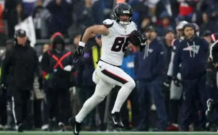 Texans’ TE Dalton Schultz Exits Game with Calf Injury