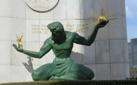 Ottawa Senators Face Off Against Detroit Red Wings in Game 48