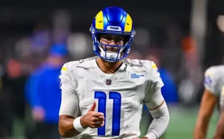 Jimmy Garoppolo Faces Uncertainty for Sunday’s Clash Against Bears