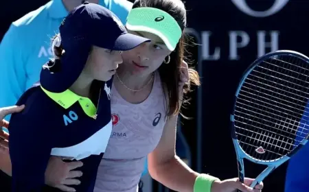 Zeynep Sönmez Aids Fainting Ball Girl at Australian Open Match