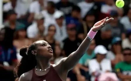 Parks Defeats Eala in Thrilling Three-Set Match to Packed Court 6 Crowd