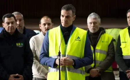 Sánchez Vows to Uncover Accident Causes, Highlights State Unity