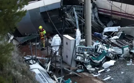 Live Update: Train Derailment in Adamuz, Córdoba Claims 39 Lives