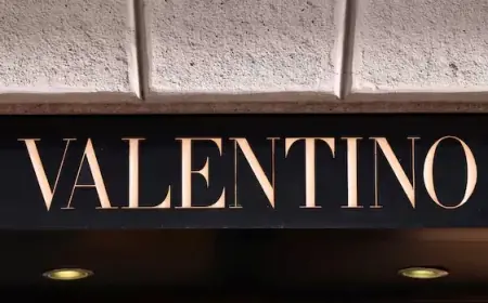 Legendary Italian Fashion Designer Valentino Garavani Dies at 93, Foundation Announces