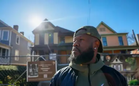 Atlantans and Visitors Honor MLK Legacy at Historic Sites