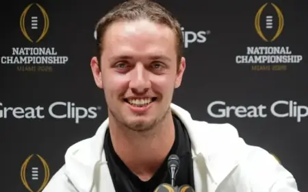 Kylie Beck Wows in Barbie-Pink Workout Gear Ahead of Miami-Indiana Game