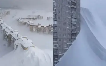 Russia’s Record Snowfall Engulfs Kamchatka Towns