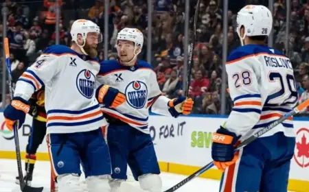 Oilers Dominate with 6-Goal Second Period, Shut Out Canucks
