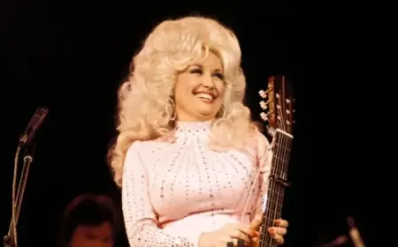 Explore 19 Vintage Photos Showcasing a Young Dolly Parton