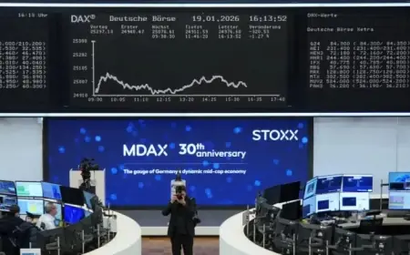 European Stocks and Dollar Decline Amid Trump’s Tariff Threats