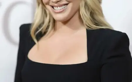 Hilary Duff Stuns in Nude Caped Bodysuit at First Concert in 18 Years