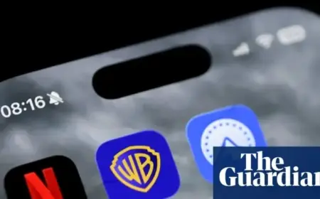 Netflix Counters Warner Bros with All-Cash Bid to Thwart Paramount