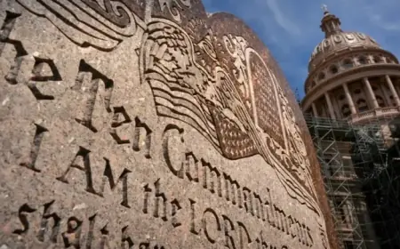 Texas to Defend Classroom Ten Commandments Law