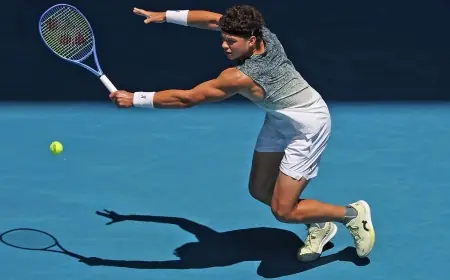 Australian Open 2026: Naomi Osaka’s “Jellyfish” Look, Butterfly Callback, and a Three-Set Test vs Antonia Ružić as AO 2026 Day 3 Delivers Drama