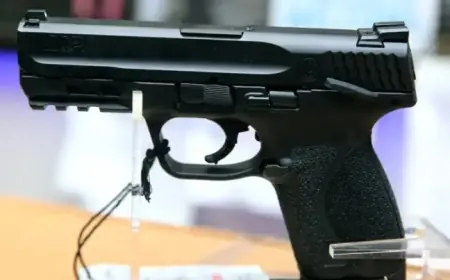 Supreme Court Poised to Overturn California’s Gun Ban in Stores, Restaurants