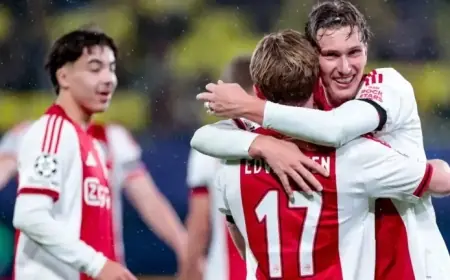Ajax Triumphs Over Villarreal, Keeps Champions League Hopes Alive