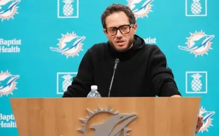 Chargers to Hire Former Dolphins Coach McDaniel as Offensive Coordinator