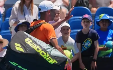 Felix Auger-Aliassime Retires Against Nuno Borges as No. 7 Seed