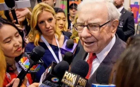 Buffett Successor May Sell Kraft Heinz Stock in First Major Move