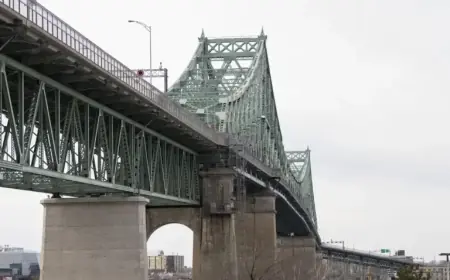 Major Fire Closes Jacques-Cartier Bridge