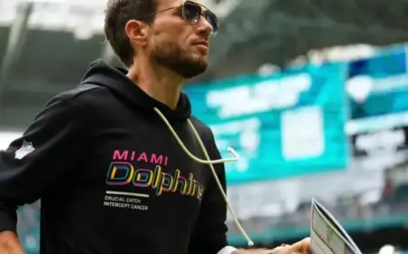 Mike McDaniel Poised to Join LA Chargers as Offensive Coordinator