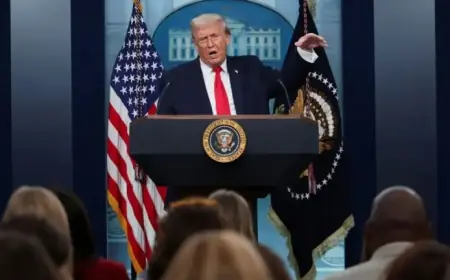 Trump Delivers Stark Warning on Greenland Before Key Talks with EU Leaders