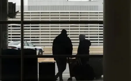 Ex-Flight Attendant Impersonated Pilot, Gained Hundreds of Free Flights: U.S. Authorities