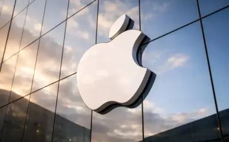 Apple Stock Rises Post-Tariff Selloff Ahead of Earnings Announcement