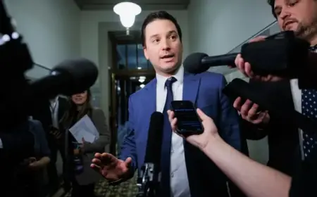 Quebec Leadership Race: Jolin-Barrette and Others Consider, Girard Withdraws