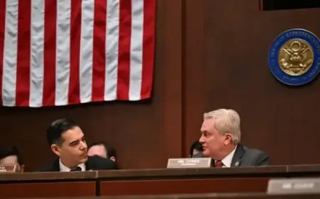 House Committee Holds Clintons in Contempt Over Epstein Investigation