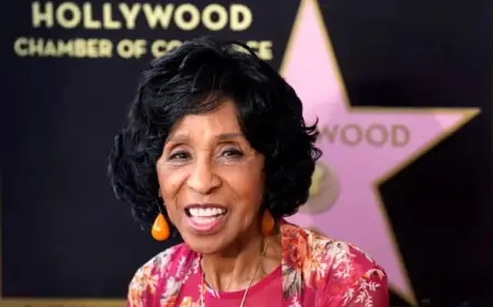 Sitcom Icon Publishes Memoir at 94: ‘It’s Never Too Late’