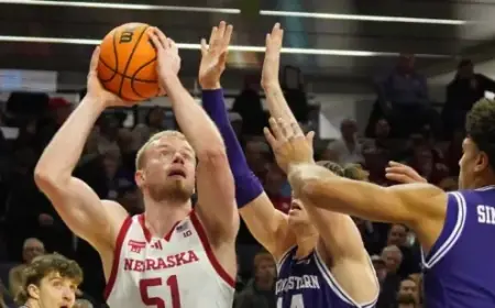 Huskers Rank 7th, Host Washington This Wednesday at Nebraska