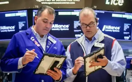 ASX Drops Following Wall Street Decline Amid Trump’s Greenland Remarks