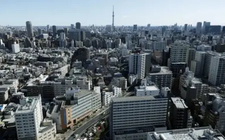 Japanese Bond Crash Sparks Chaos on Trading Floors