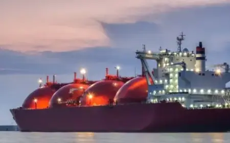 Global LNG Supply Surge Poses Immediate Market Challenges