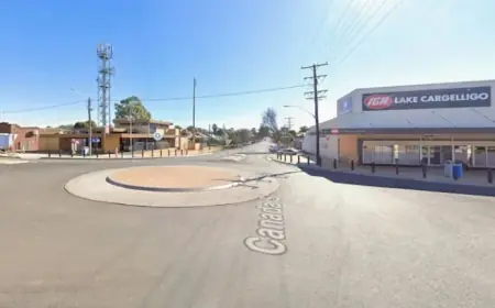 Gunman at Large in NSW Town, Leaving Two Dead