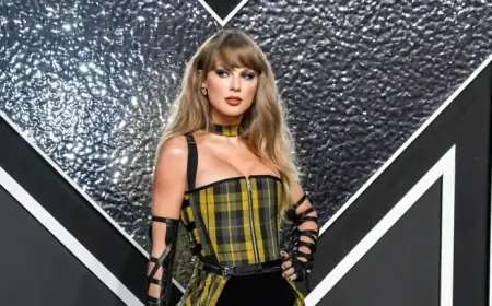 Taylor Swift, Alanis Morissette, and Kiss Inducted into Songwriters Hall of Fame