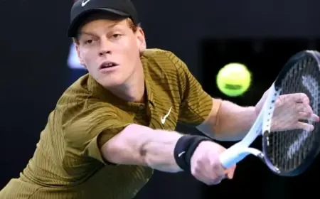 Jannik Sinner Secures Second Set Win Over Duckworth 6-1, 6-4 Live