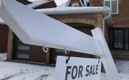 Ontario Real Estate Slowdown Threatens 100,000 Jobs, Group Warns