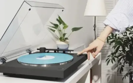 Sony Unveils Two Sleek, Minimalist Bluetooth Turntables