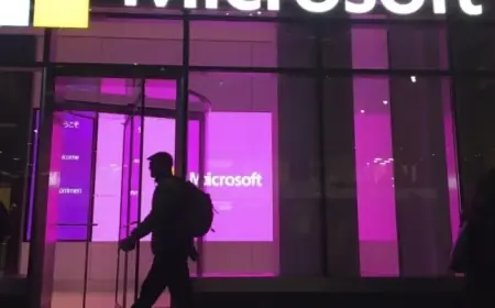 Microsoft Outlook Experiences Outages as Company Works on a Fix