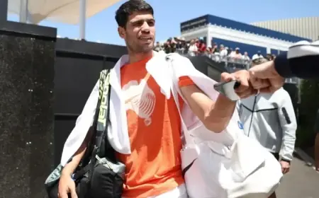 Carlos Alcaraz Aims to Surpass Big 3 Records at 2026 Australian Open