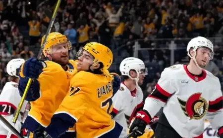 NHL: Stamkos Hat Trick Crushes Senators