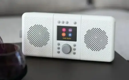 Decentered Media Evaluates Small-Scale DAB’s Impact on Local Radio